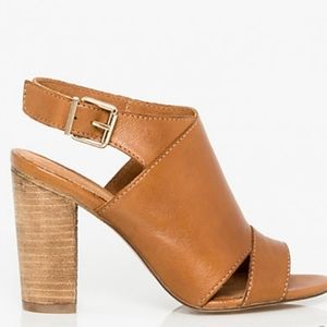 NIB Le Chateau Heel Shootie